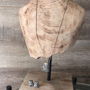 Necklace and Earring Set 18”